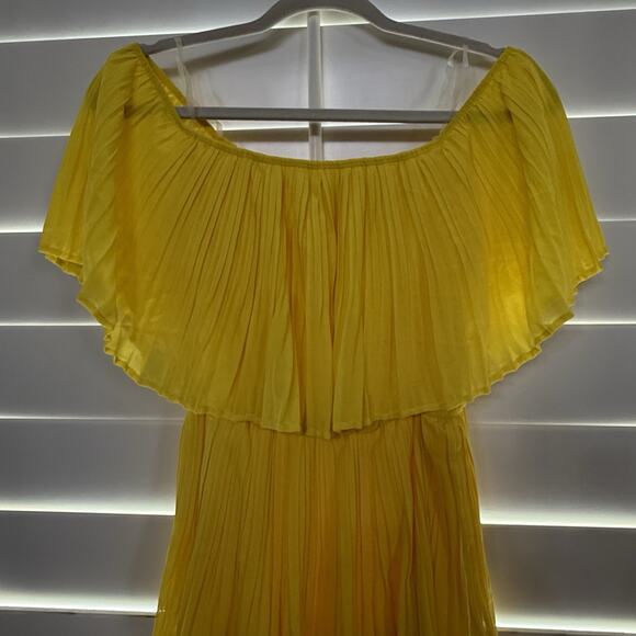Just Me - Womens Off The Shoulder Yellow Tiered Ruffle Midi Dress - Size Medium - Picture 2 of 4